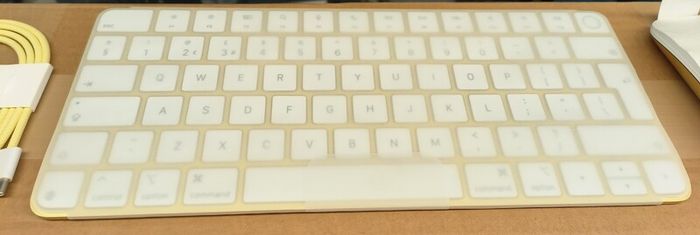 Apple Magic Keyboard with Touch ID A3118 + Magic Mouse A3208 + Cable GENUINE (Brand New/ Type C) Gold