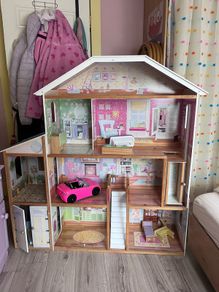 Dollhouse- kidcraft majestic mansion
