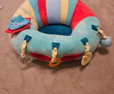 Sophie La Giraffe Baby Seat and Cushion