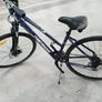 Merida hybrid bicycle size 46 Image 2