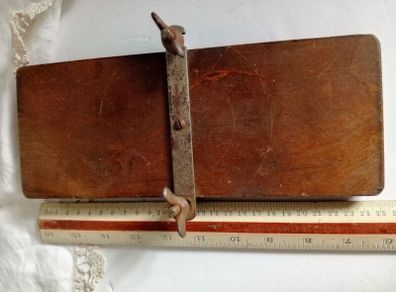 Antique Tailors Tie press