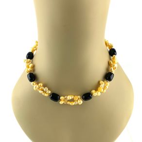 Vintage real pearl necklace