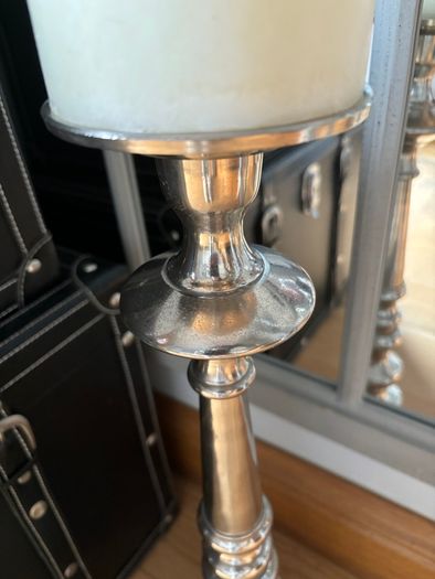 Candle holder