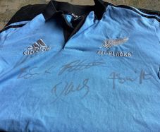 Sports Top Rugby memorabilia Signed All Blacks New Zealand Training Jersey 2014