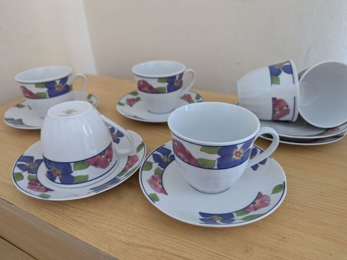 Germany porcelain(WINTERLING) tea set for 6 person, contains 12 pcs, including 6 tea cups and 6 saucers. Brand new, never used.