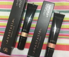 Anastasia Beverly Hills liquid glow highlighters