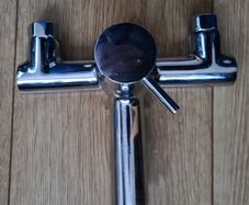 Bath mixer tap