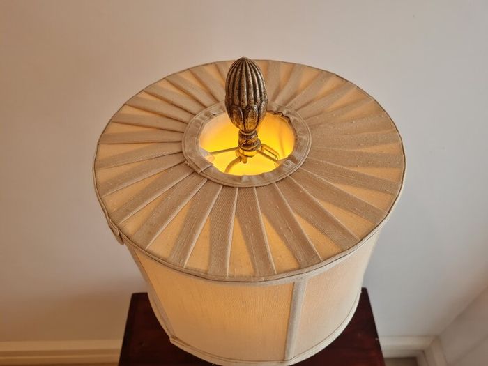 Art deco table lamp