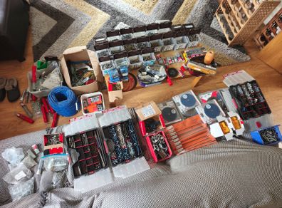 HUGE collection of various fixings to light steel and bolts.unit stut accesories.drib bits etc.