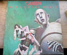 1977 Queen News Of The World 12in Vinyl