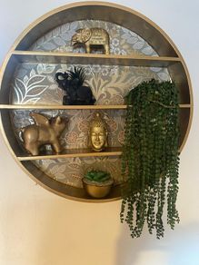 Decorative shelf