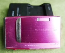 Fujifilm Finepix Z10Fd Pink 7.2MP 3x Optical Zoom Digital Camera from Japan works well