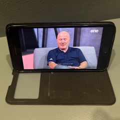 iPhone 8