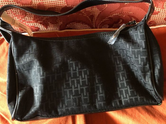 tommy hilfiger bag