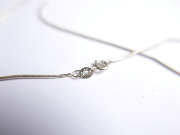 Vintage 925 Sterling Silver and Genuine Baltic Amber Spider Pendant length 16" - 4,8g
