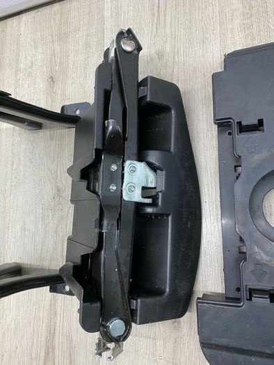 Spare wheel 2013 Audi A5 Sline Jack Tool Kit