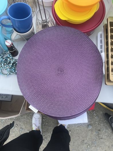 6x purple table sets
