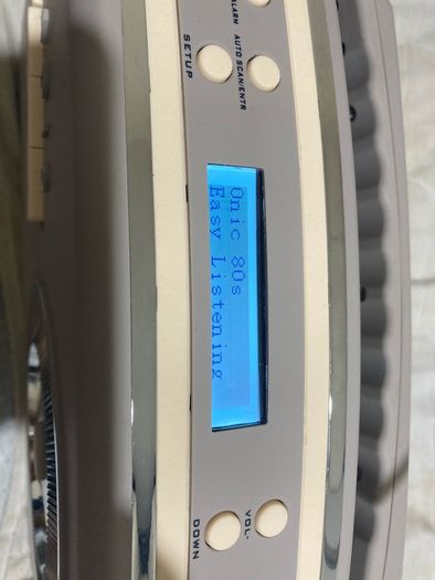 Akai Retro Radio FM+DAB