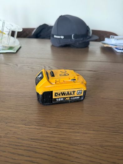 Dewalt 4Amp Battery