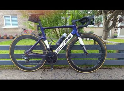 SRAM Force AXS RIM brake mini groupset