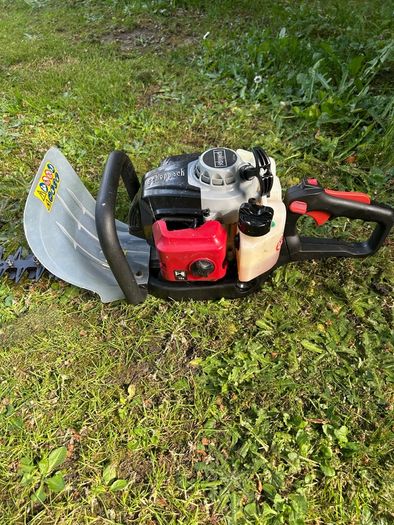 Petrol hedge cutter (not working!)