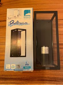 Bathroom wall light IP44 BNIB