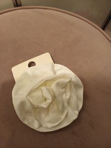 Cream/white satin hair scruncie