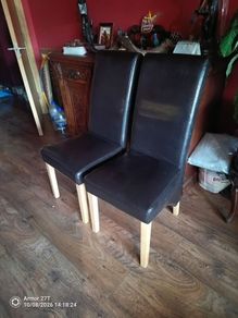 dining chairs x2