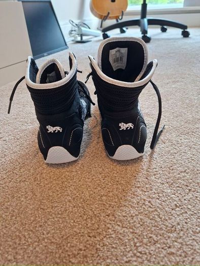 boxing shoes Lonsdale