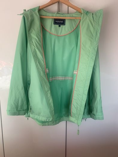 Ladies Raincoat coat. Size 18