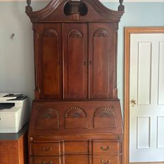 Gorgeous Mahogany Writing Bureau