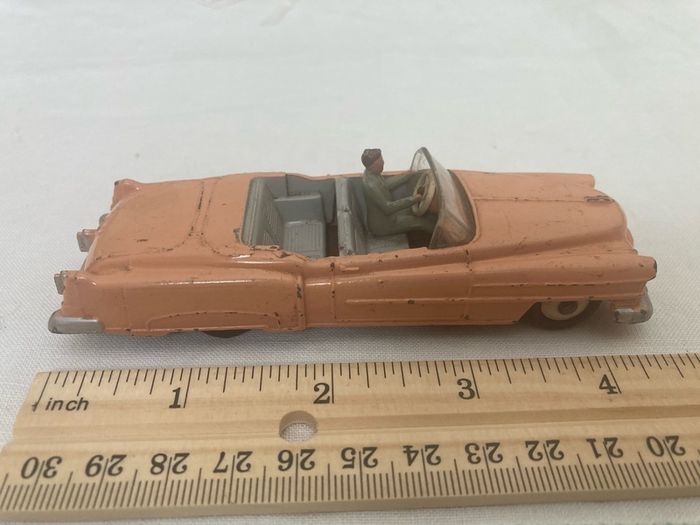 Dinky 131. Cadillac Eldorado. 1956/61.