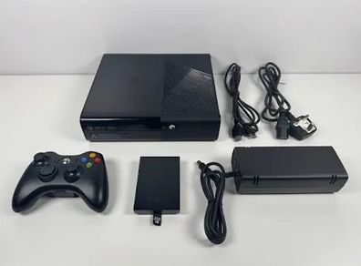Xbox 360E 250GB + Controller