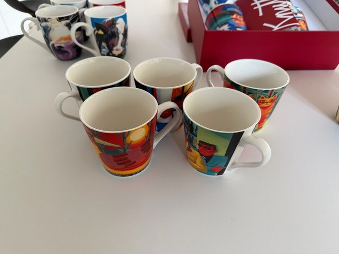 mugs
