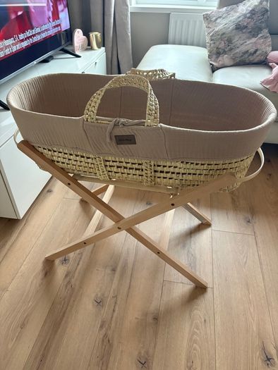 Mosses basket green sheep
