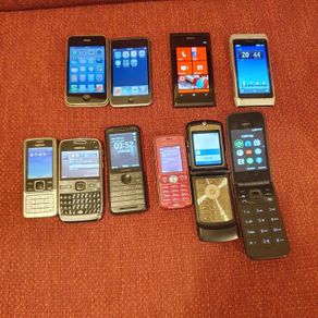 Rare / Iconic Nokia phones / Motorola razr/ iPhone