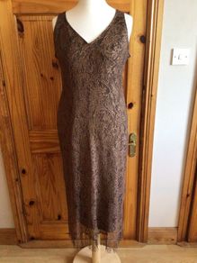 Vintage Dorothy Perkins long line Brown and Gold lacey Party dress Size 18 postage included