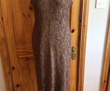Vintage Dorothy Perkins long line Brown and Gold lacey Party dress Size 18 postage included