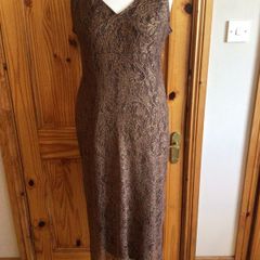 Vintage Dorothy Perkins long line Brown and Gold lacey Party dress Size 18 postage included