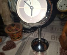 Vintage Present Time (PT) Chrome Eyeball Gooseneck Spring Desk Clock Space Age  design