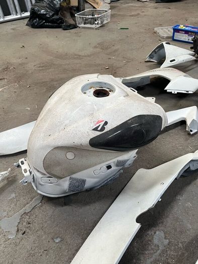 2006 R6 parts