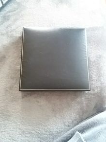 Small storage box