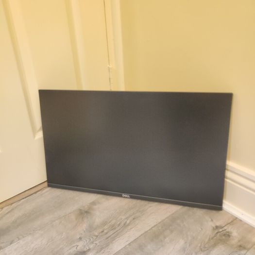 2 monitors - Samsung 4K 28" + Dell 24" cracked screen no charger