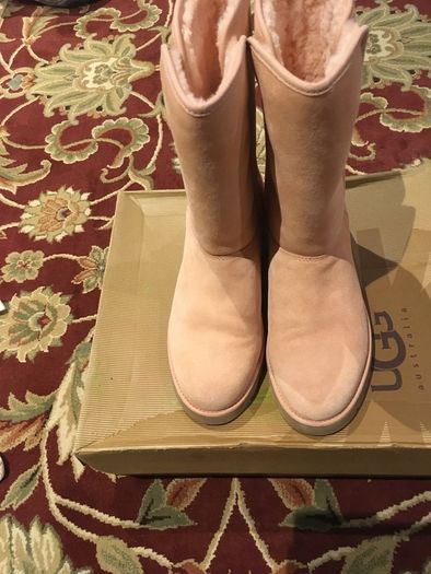 Genuine UGG Boots size EU-40, UK-7