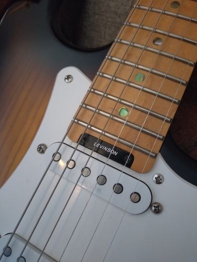 Levinson blade custom shop RH4 Texas strat