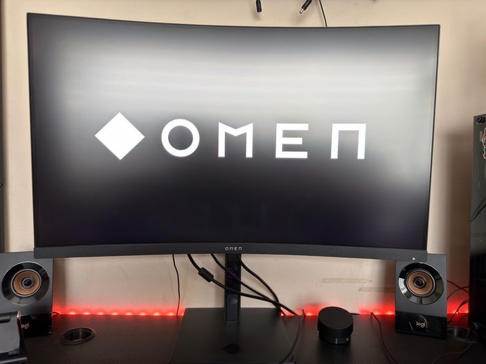 HP OMEN 31.5" QHD Gaming Monitor 165 hz