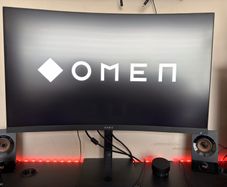 HP OMEN 31.5" QHD Gaming Monitor 165 hz