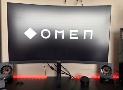 HP OMEN 31.5" QHD Gaming Monitor 165 hz
