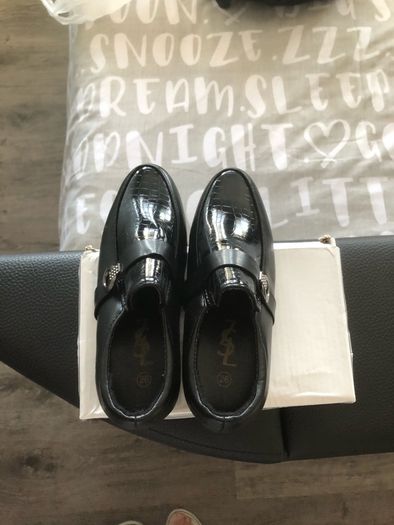 Lovely dressy black shoes
