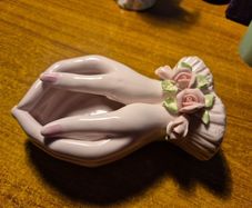Vintage Couped Hands Ceramic Figurine